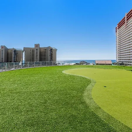 Laketown Wharf 136 Apartment